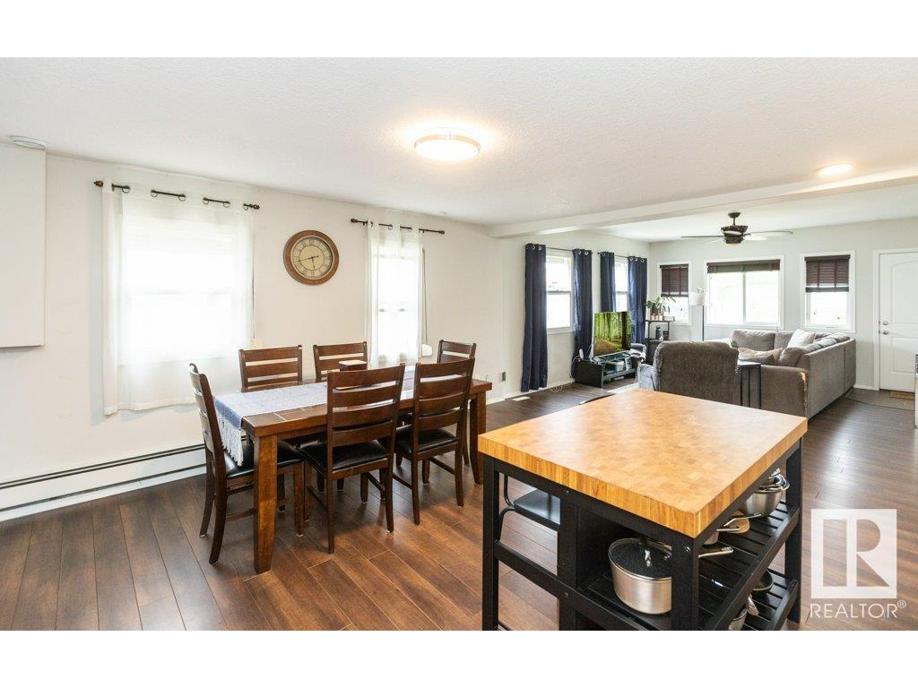 












10243 107 Street

,
Westlock,




AB
T7P 1X1

