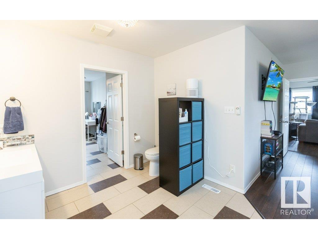 












10243 107 Street

,
Westlock,




AB
T7P 1X1

