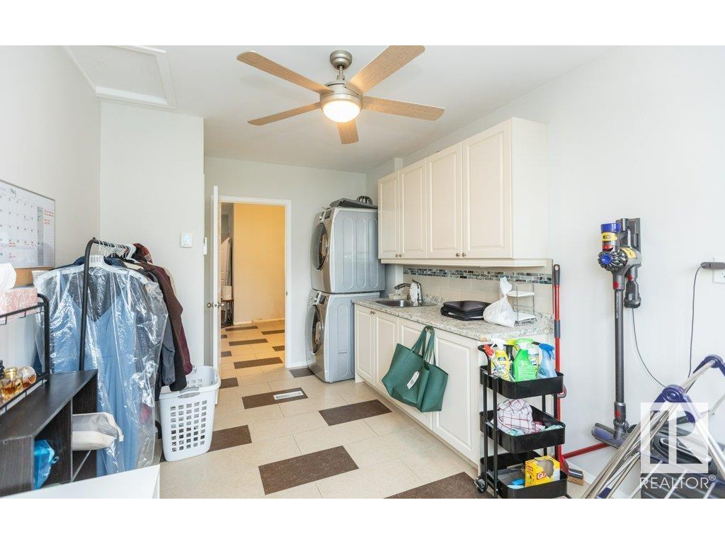 












10243 107 Street

,
Westlock,




AB
T7P 1X1

