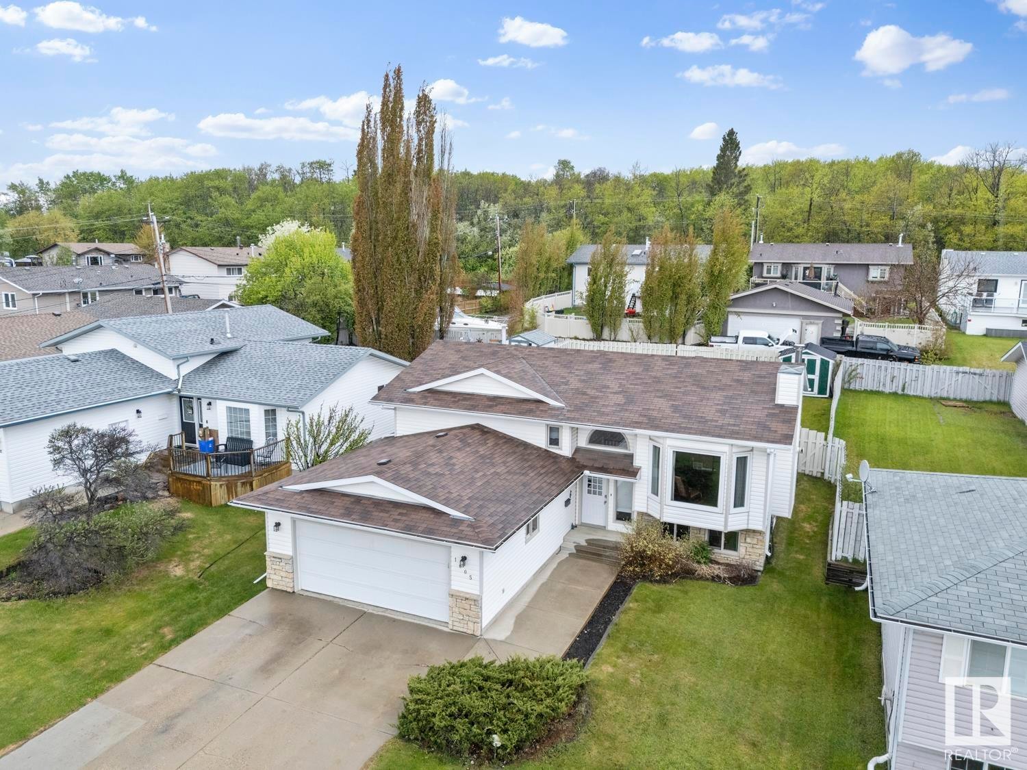












1005 11 Street

,
Cold Lake,




AB
T9M 1K2

