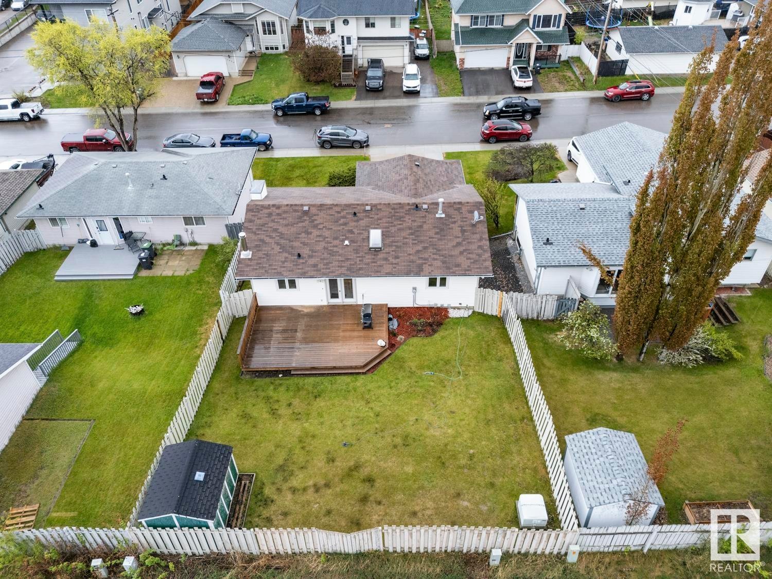 












1005 11 Street

,
Cold Lake,




AB
T9M 1K2


