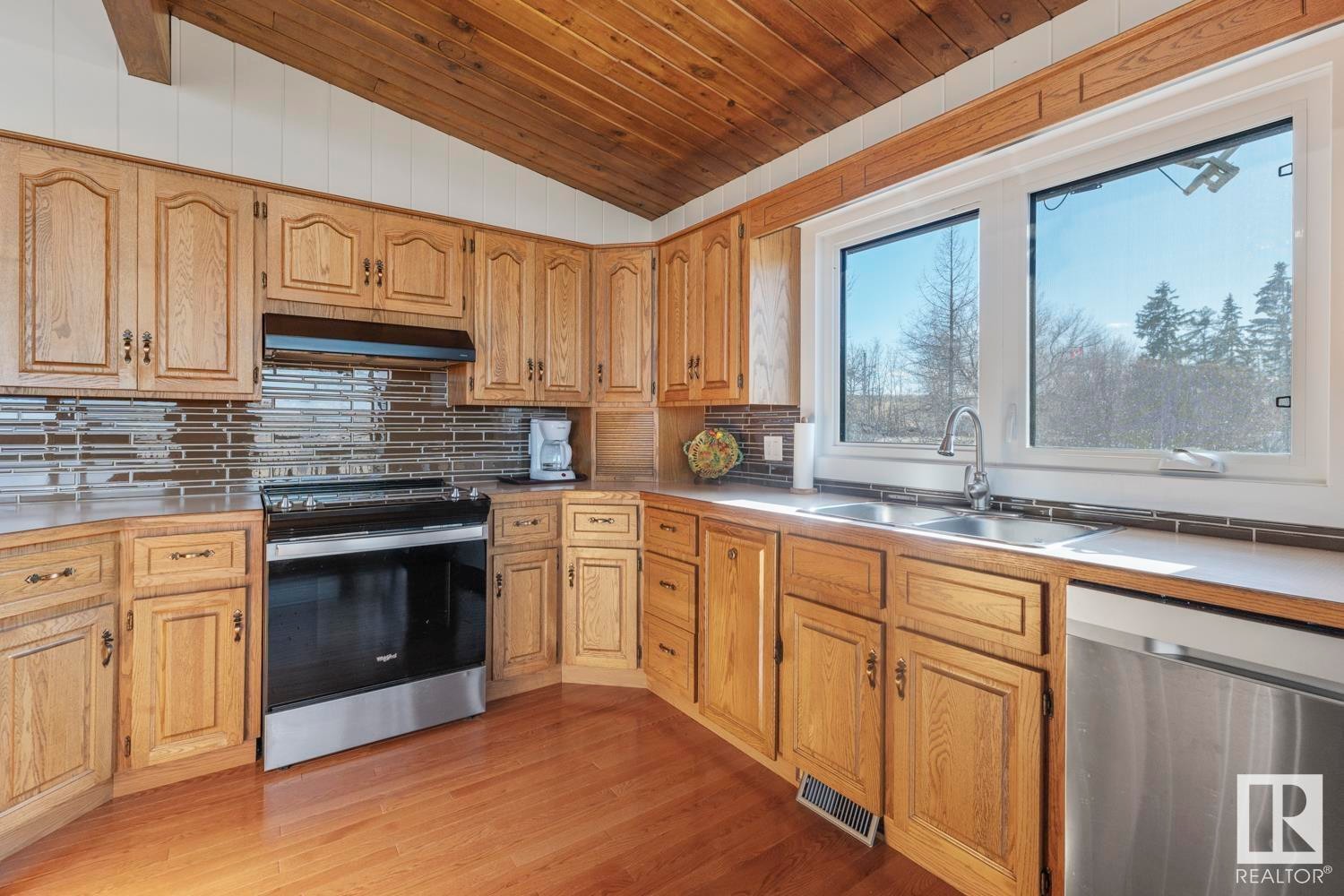 












45430 Twp Rd 593A

,
Rural Bonnyville M.D.,




AB
T9N 2J6

