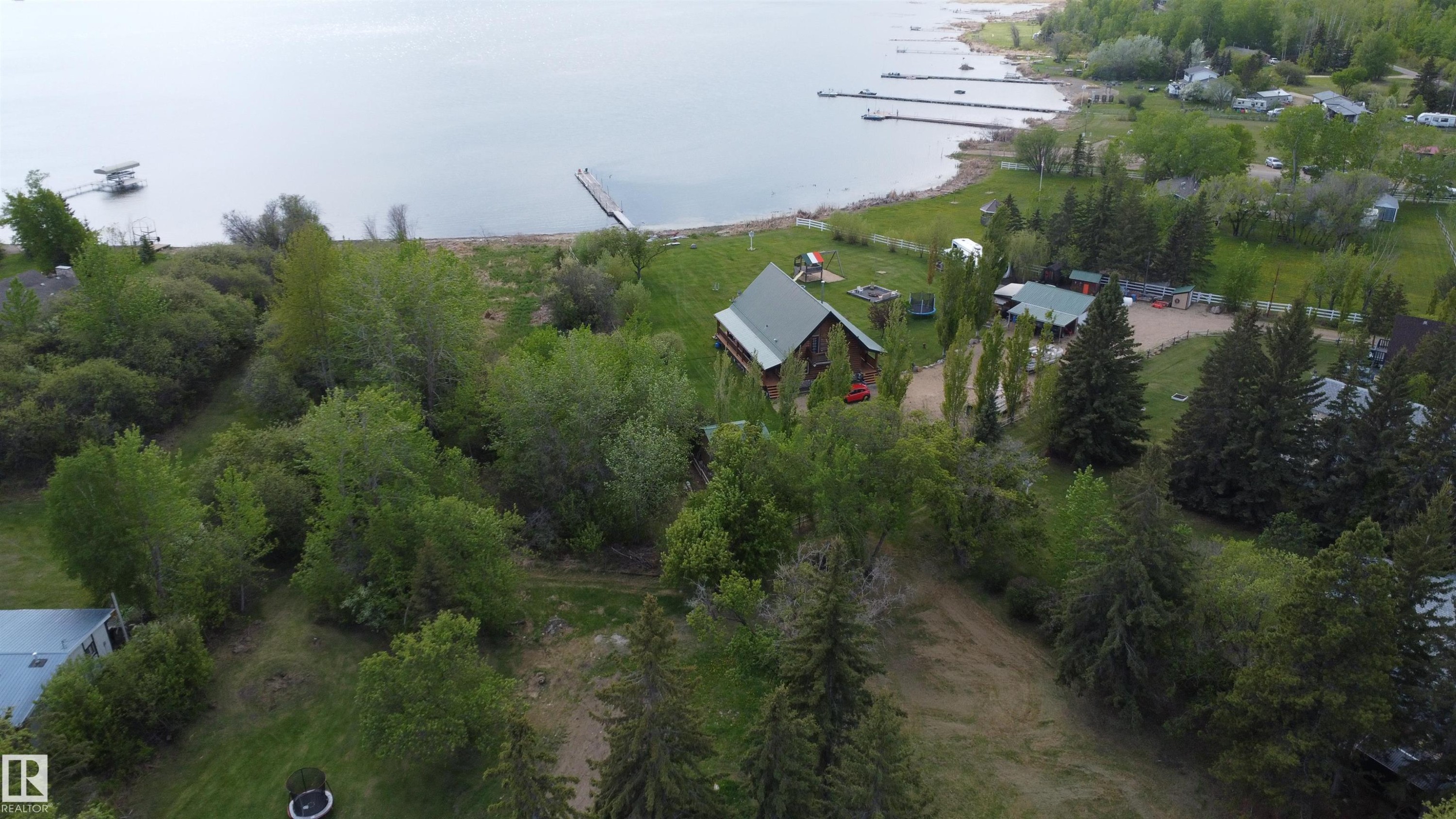 












117 57323 RR 30

,
Rural Barrhead County,







AB
T0E 1A0

