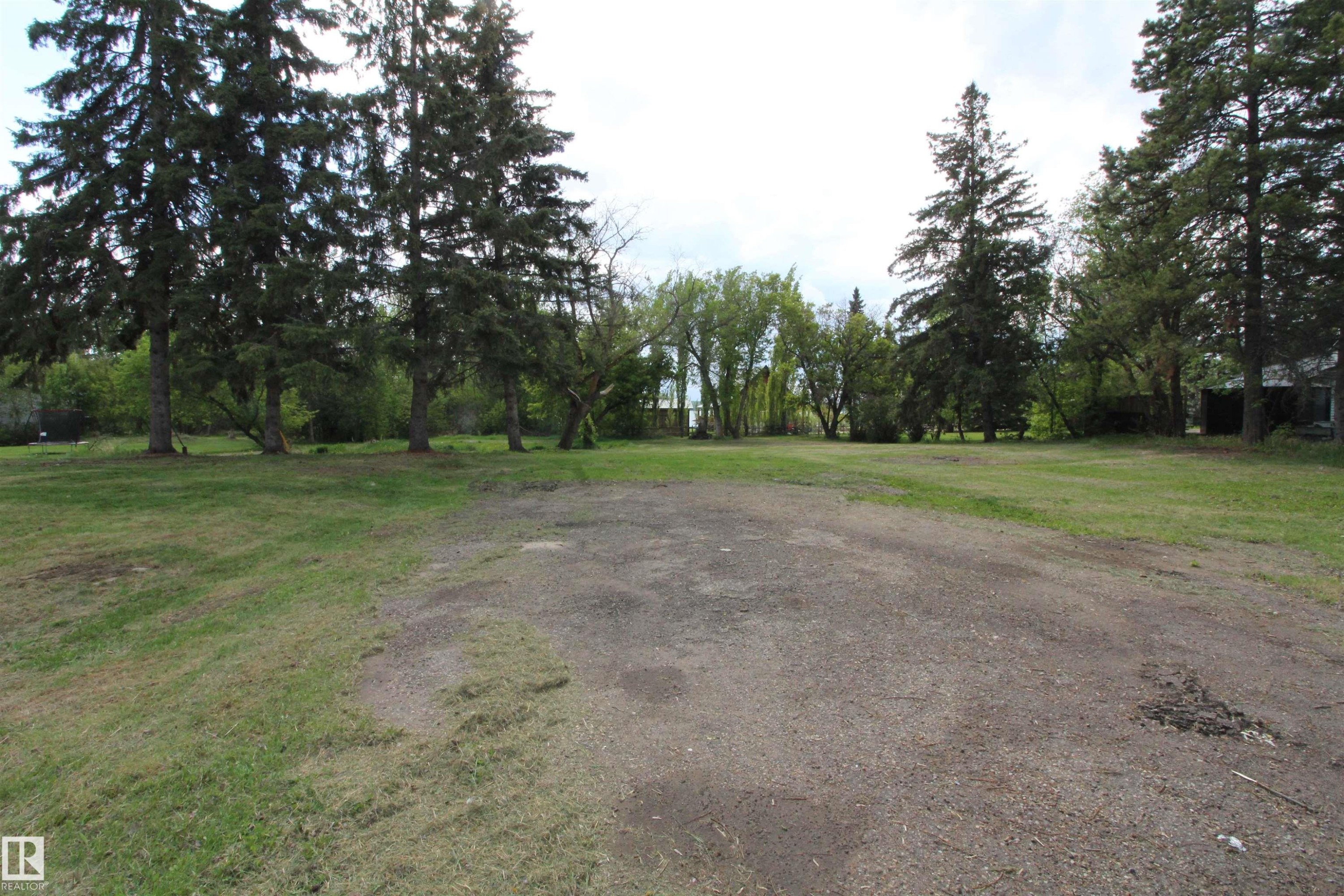 












117 57323 RR 30

,
Rural Barrhead County,







AB
T0E 1A0

