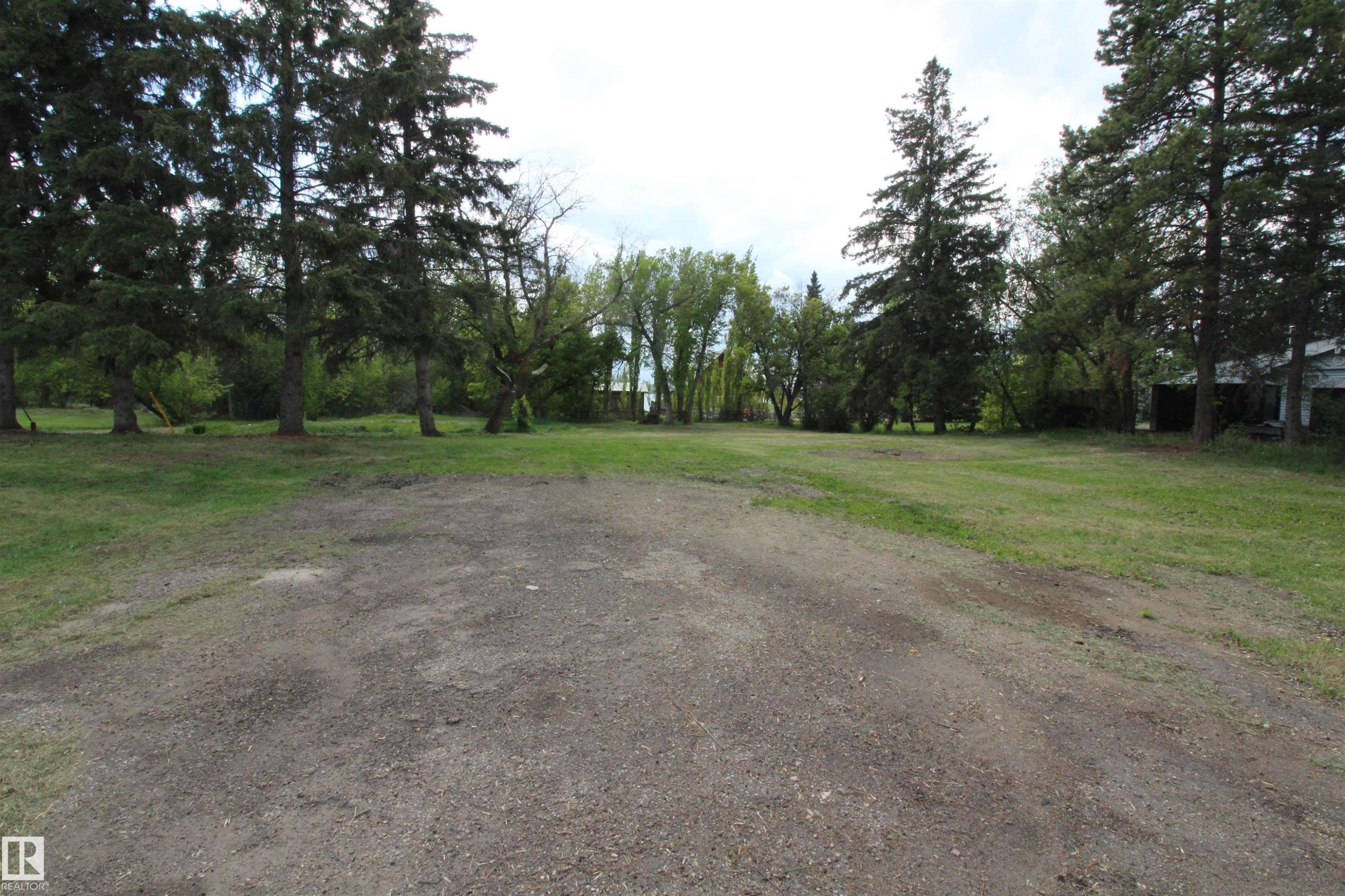 












117 57323 RR 30

,
Rural Barrhead County,







AB
T0E 1A0

