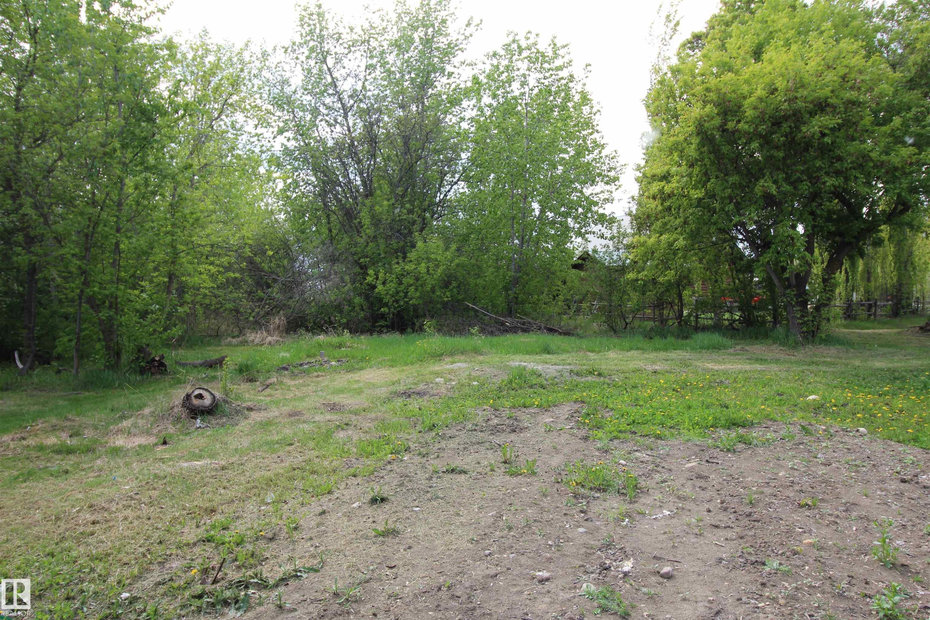 












121 57323 RR 30

,
Rural Barrhead County,







AB
T0E 1A0

