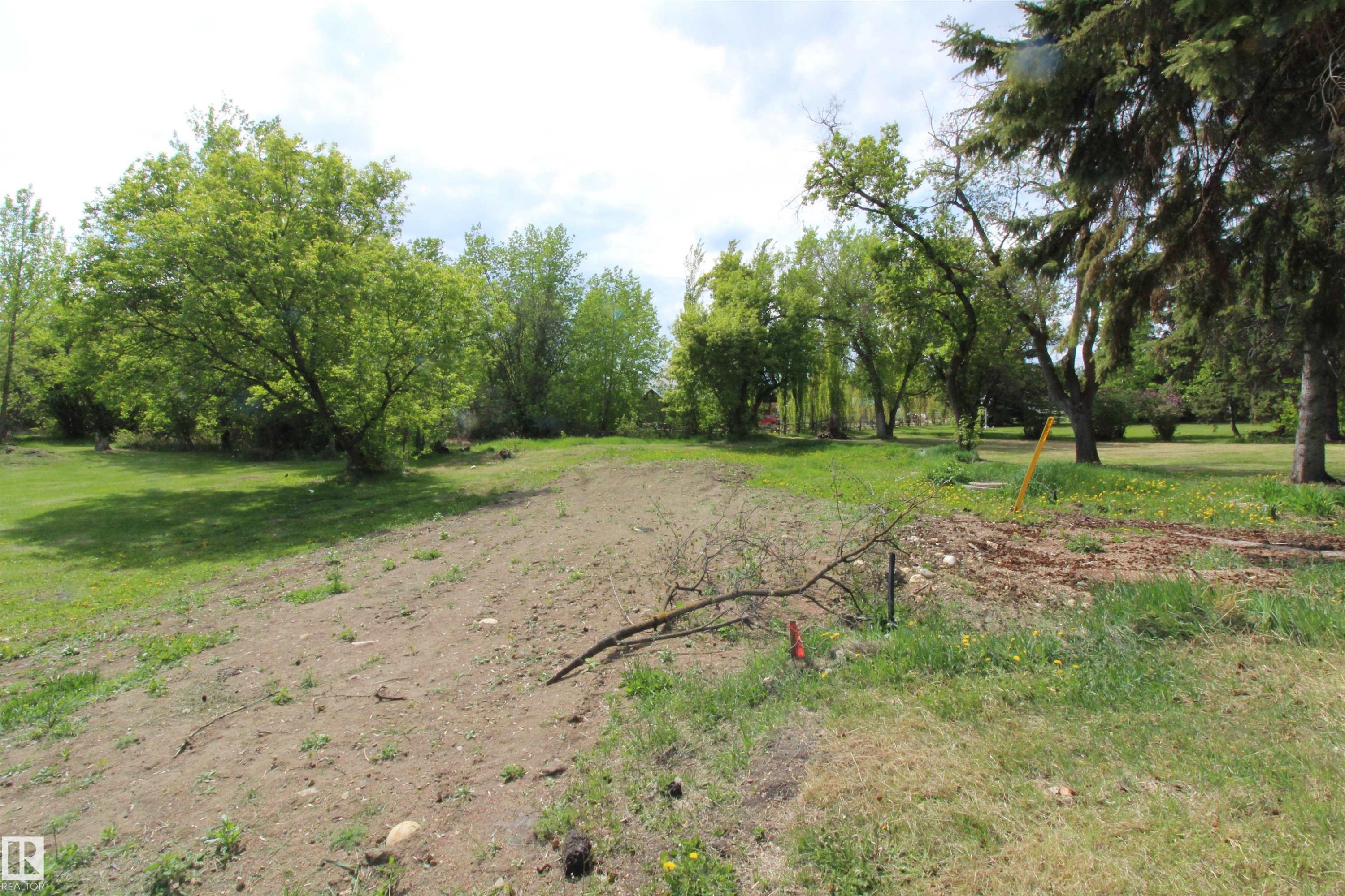 












121 57323 RR 30

,
Rural Barrhead County,







AB
T0E 1A0

