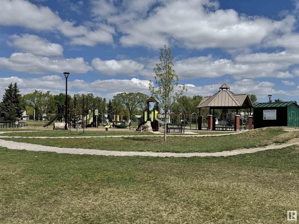 












9923 145 Avenue

,
Edmonton,




AB
T5E 6M2

