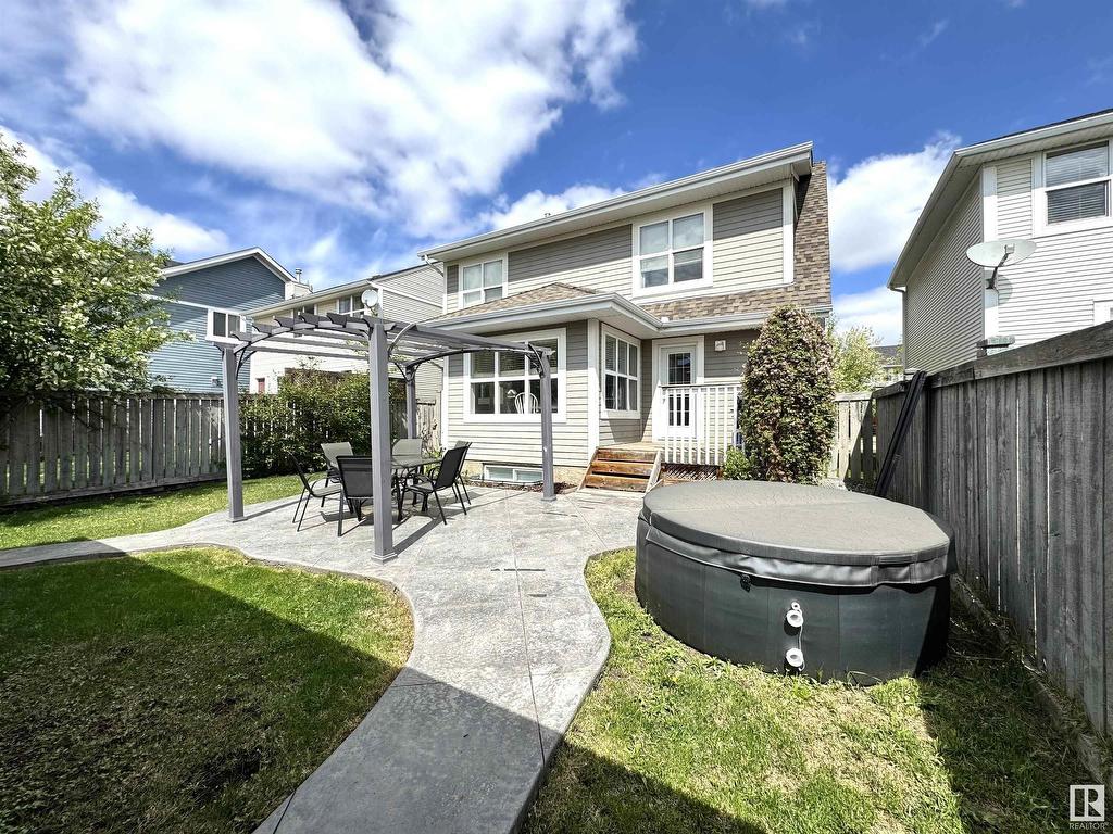 












9923 145 Avenue

,
Edmonton,




AB
T5E 6M2

