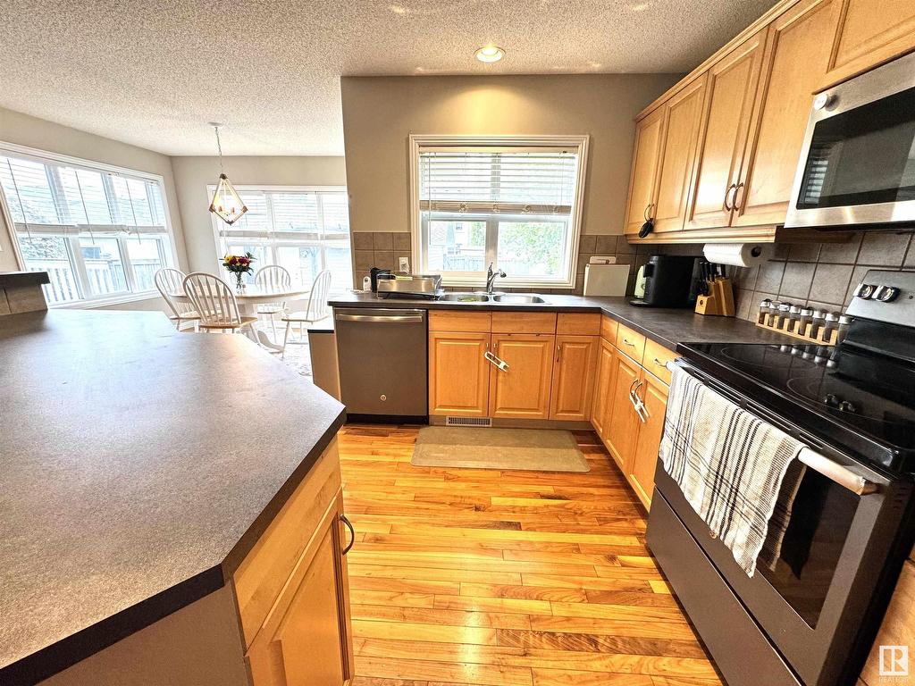 












9923 145 Avenue

,
Edmonton,




AB
T5E 6M2

