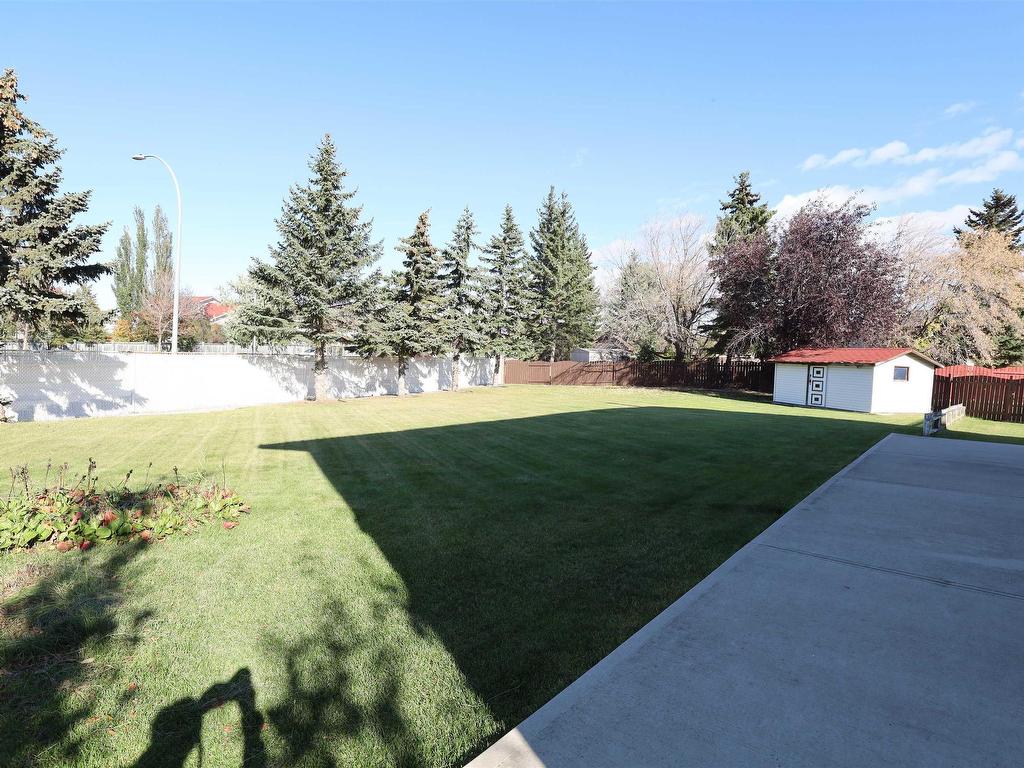 












8714 152B Avenue

,
Edmonton,




AB
T5E 6H2

