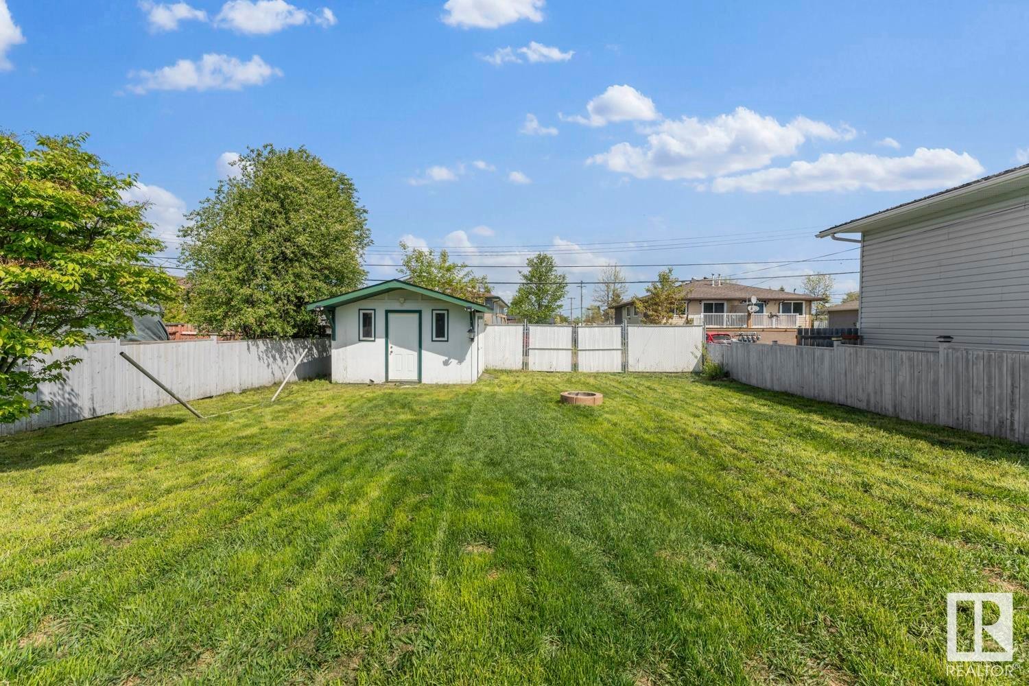 












4508 49 Avenue

,
Cold Lake,




AB
T9M 1Z6

