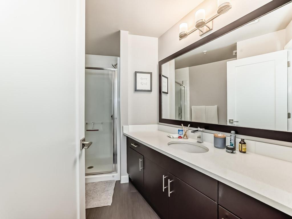 












423 560 GRIESBACH PARADE Parade

,
Edmonton,




AB
T5E 6X1

