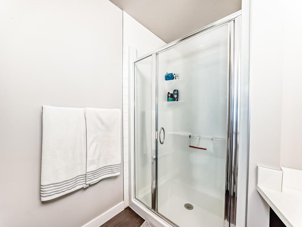 












423 560 GRIESBACH PARADE Parade

,
Edmonton,




AB
T5E 6X1

