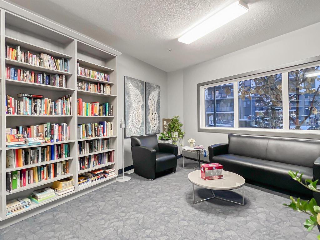 












423 560 GRIESBACH PARADE Parade

,
Edmonton,




AB
T5E 6X1

