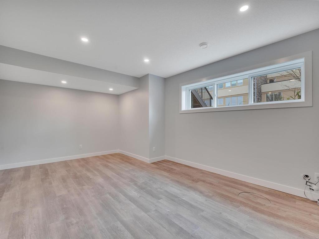 












5006 & 5008 48 Avenue

,
Leduc,




AB
T9E 7H7

