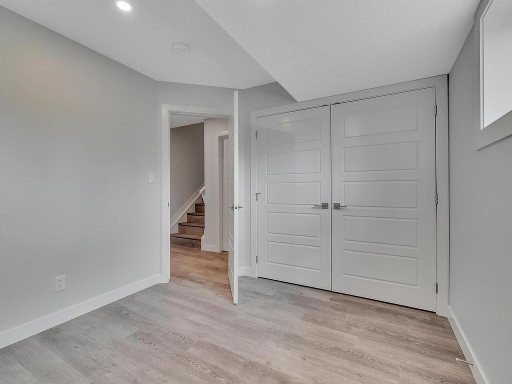 












5006 & 5008 48 Avenue

,
Leduc,




AB
T9E 7H7

