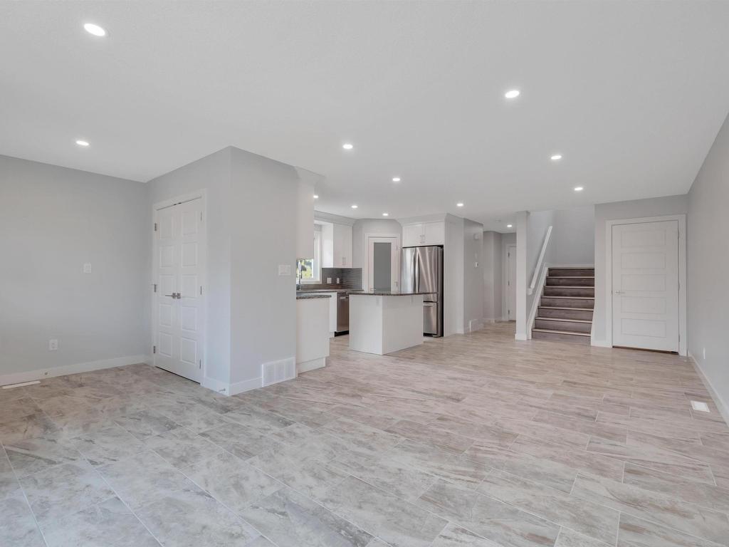 












5006 & 5008 48 Avenue

,
Leduc,




AB
T9E 7H7

