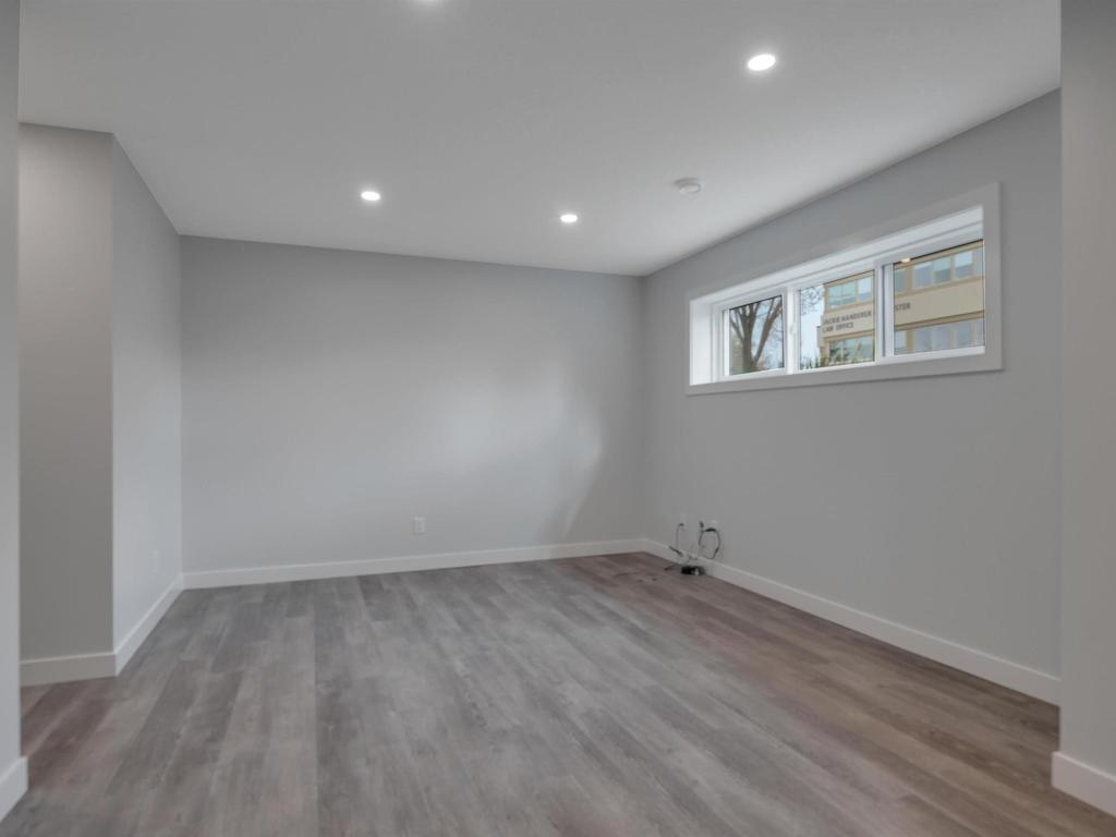 












5006 & 5008 48 Avenue

,
Leduc,




AB
T9E 7H7

