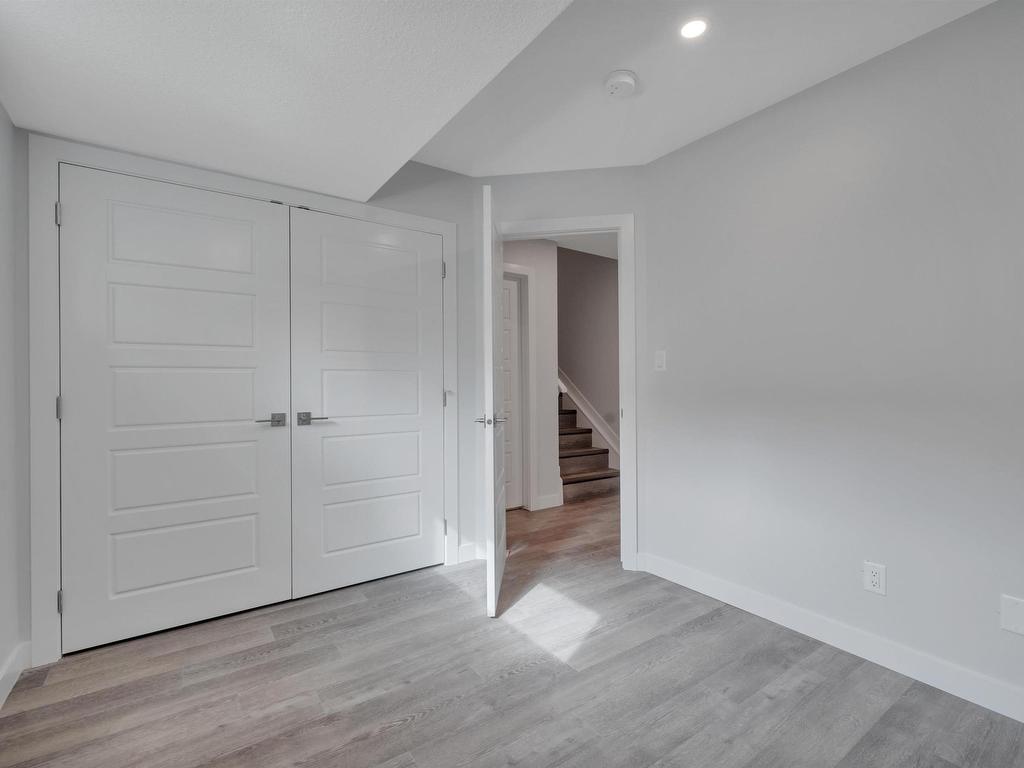 












5006 & 5008 48 Avenue

,
Leduc,




AB
T9E 7H7

