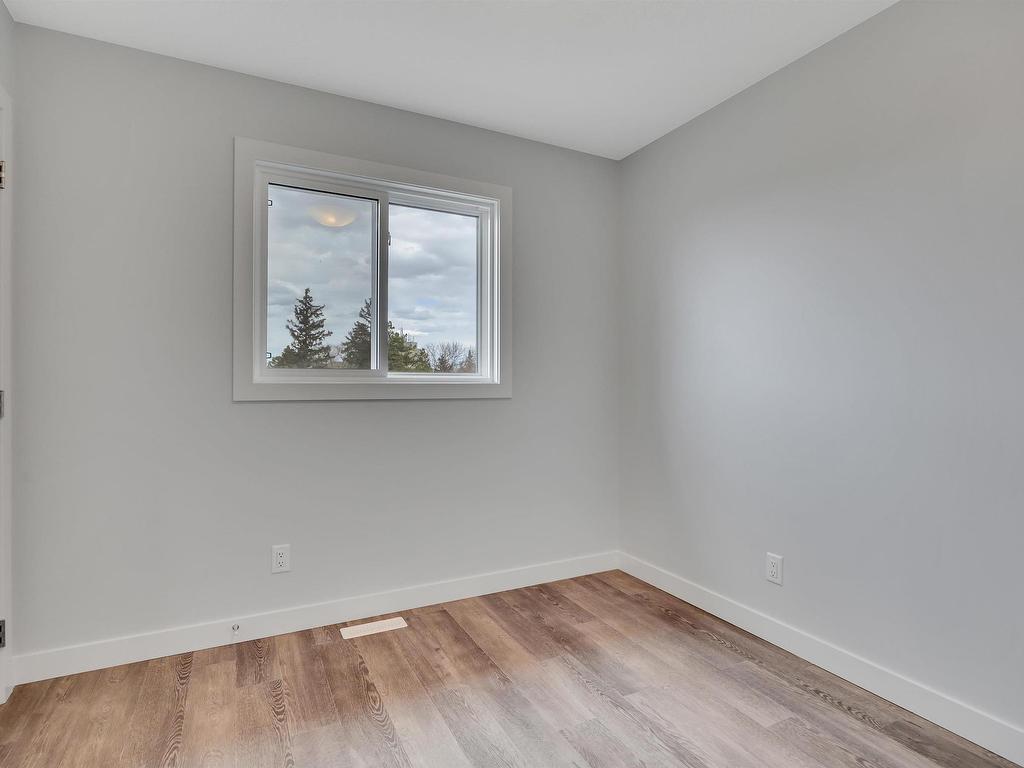 












5006 & 5008 48 Avenue

,
Leduc,




AB
T9E 7H7

