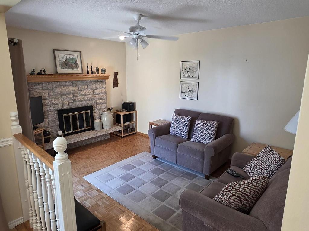 












7715 173 Street

,
Edmonton,




AB
T5T 0E5

