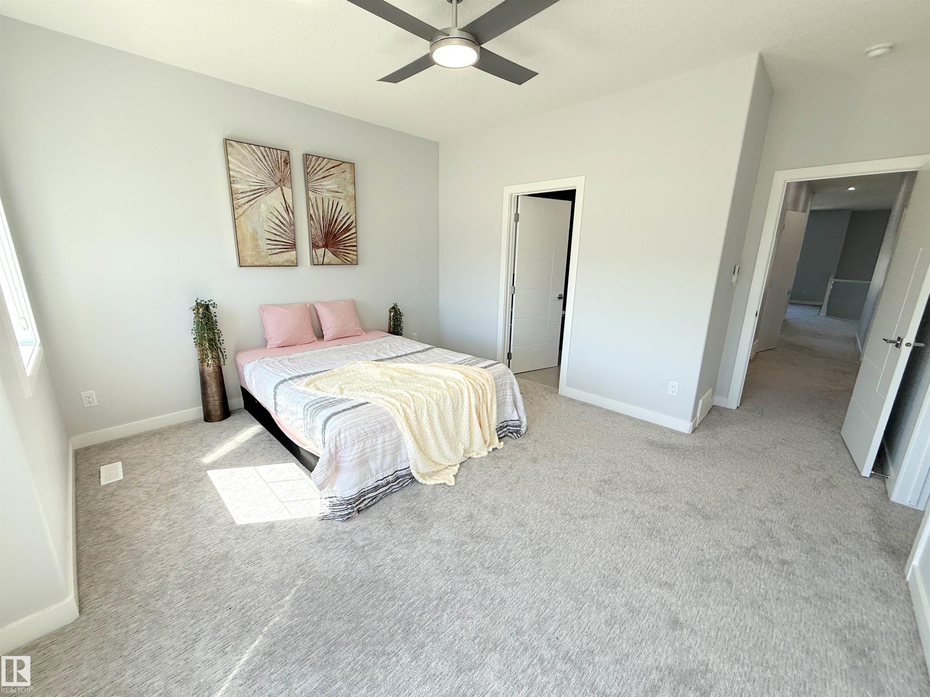 












82 MEADOWLAND Way

,
Spruce Grove,




AB
T7X 0S4

