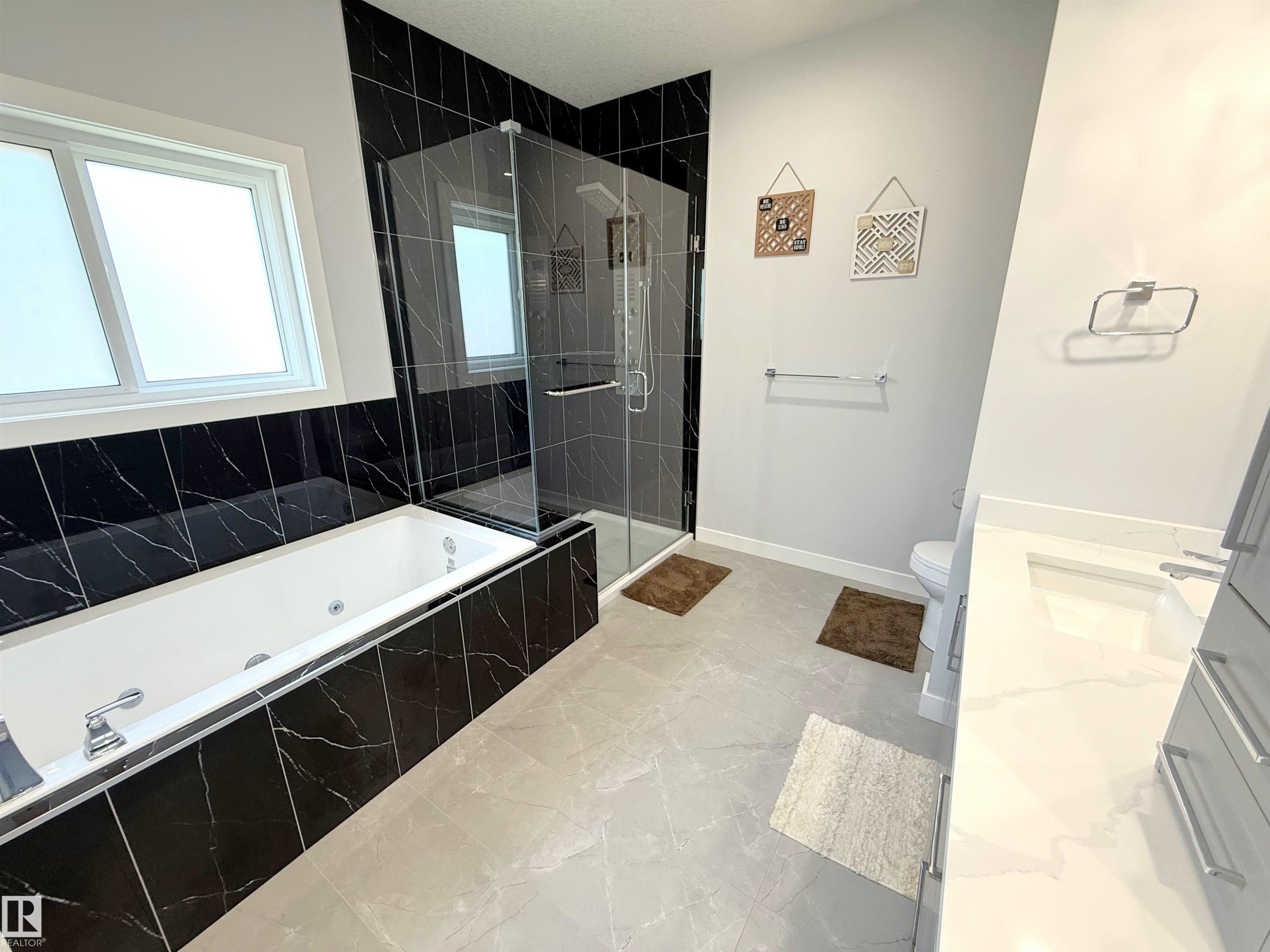 












82 MEADOWLAND Way

,
Spruce Grove,




AB
T7X 0S4

