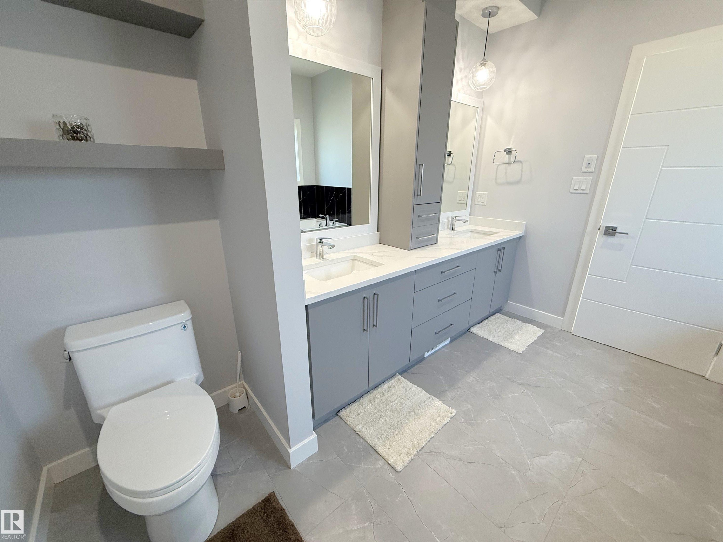 












82 MEADOWLAND Way

,
Spruce Grove,




AB
T7X 0S4

