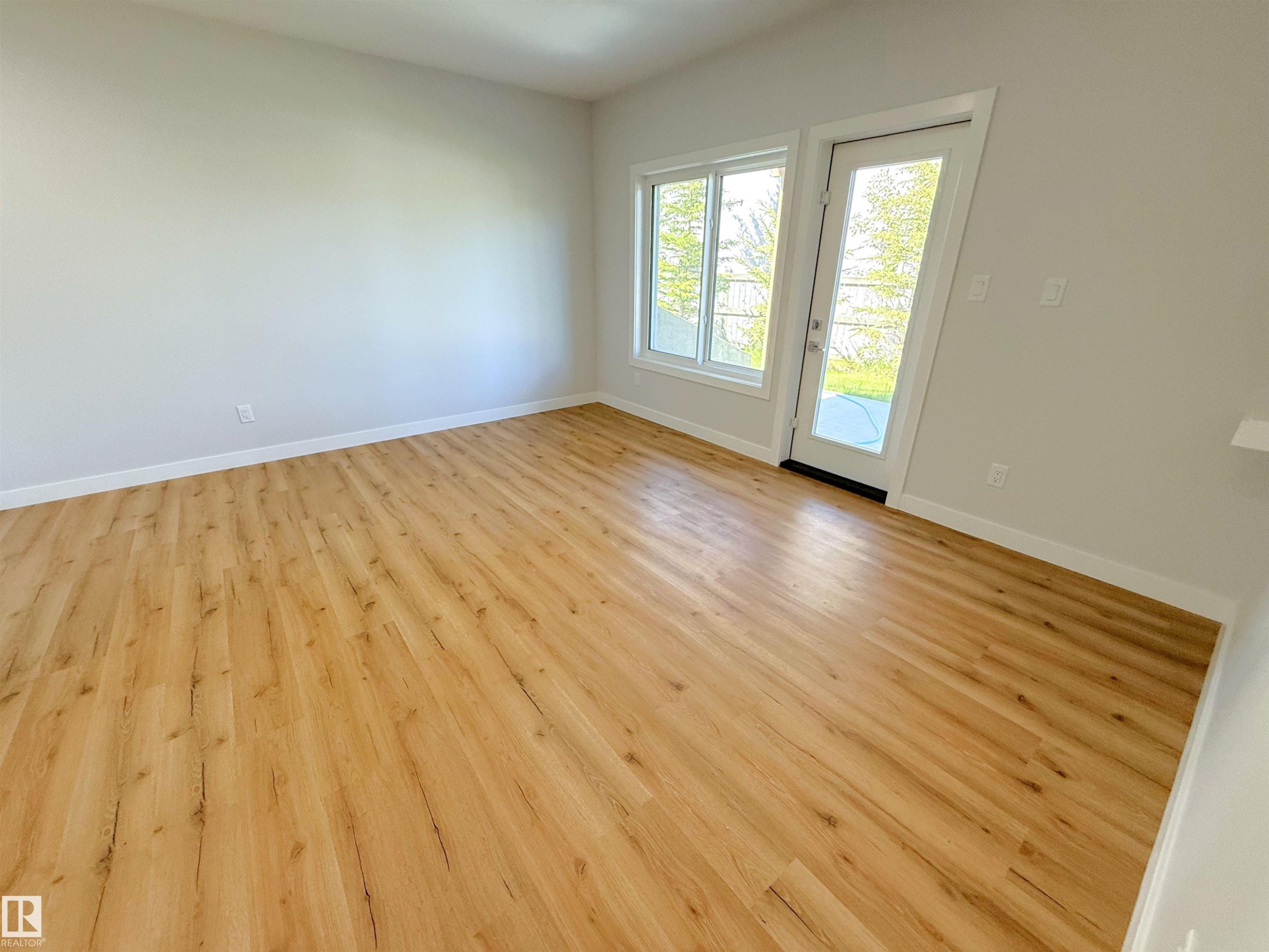 












82 MEADOWLAND Way

,
Spruce Grove,




AB
T7X 0S4

