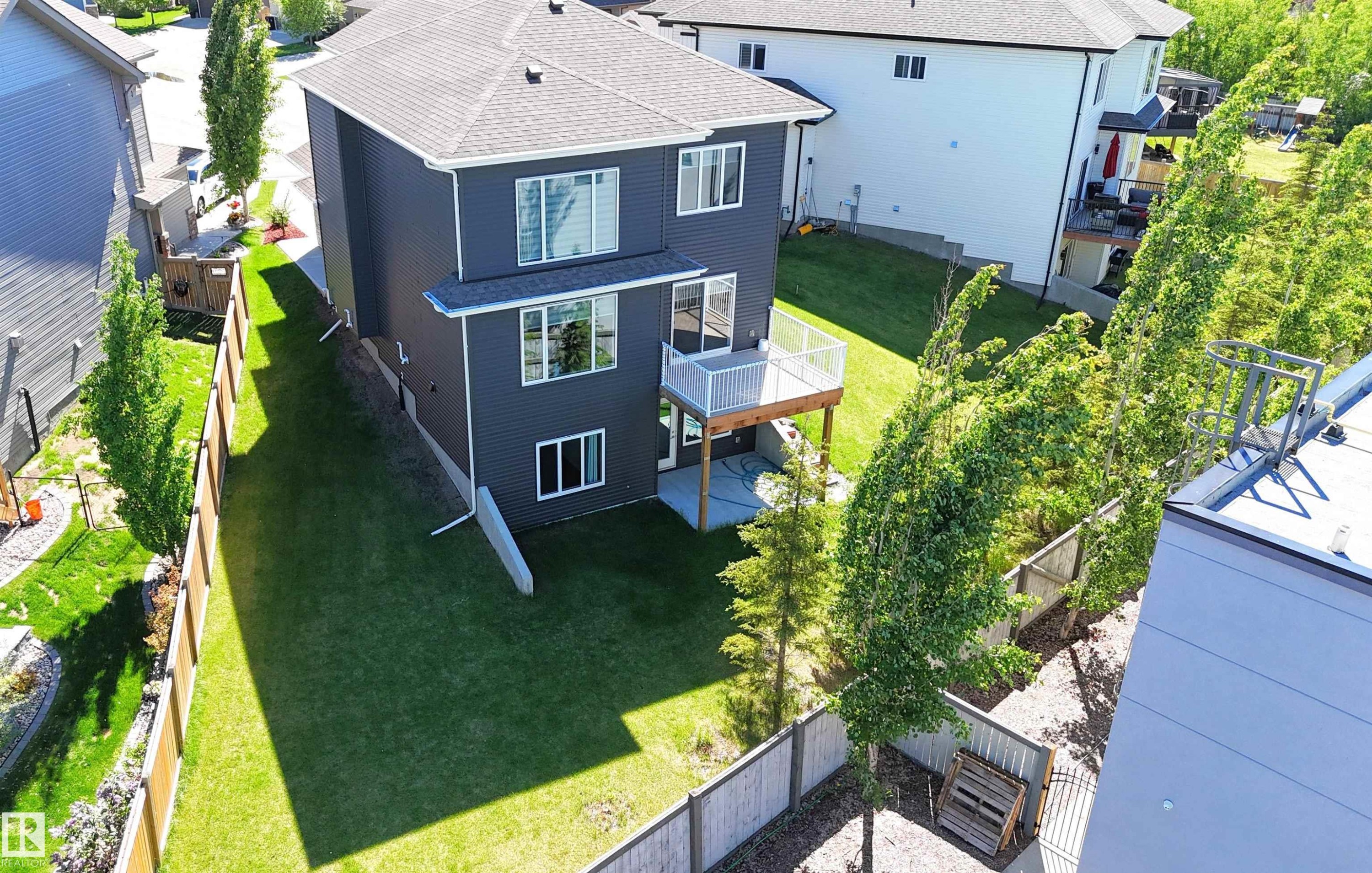 












82 MEADOWLAND Way

,
Spruce Grove,




AB
T7X 0S4

