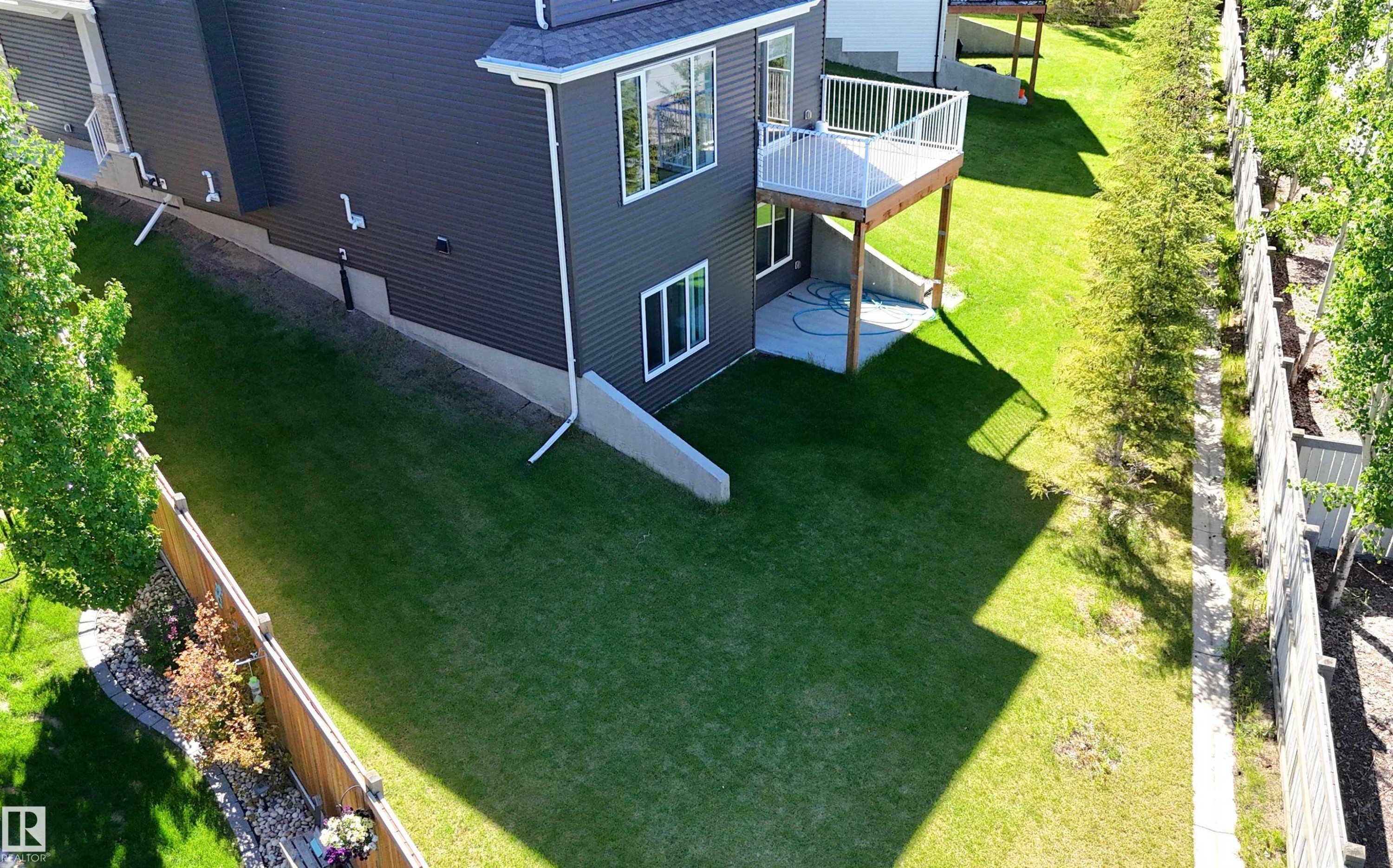 












82 MEADOWLAND Way

,
Spruce Grove,




AB
T7X 0S4

