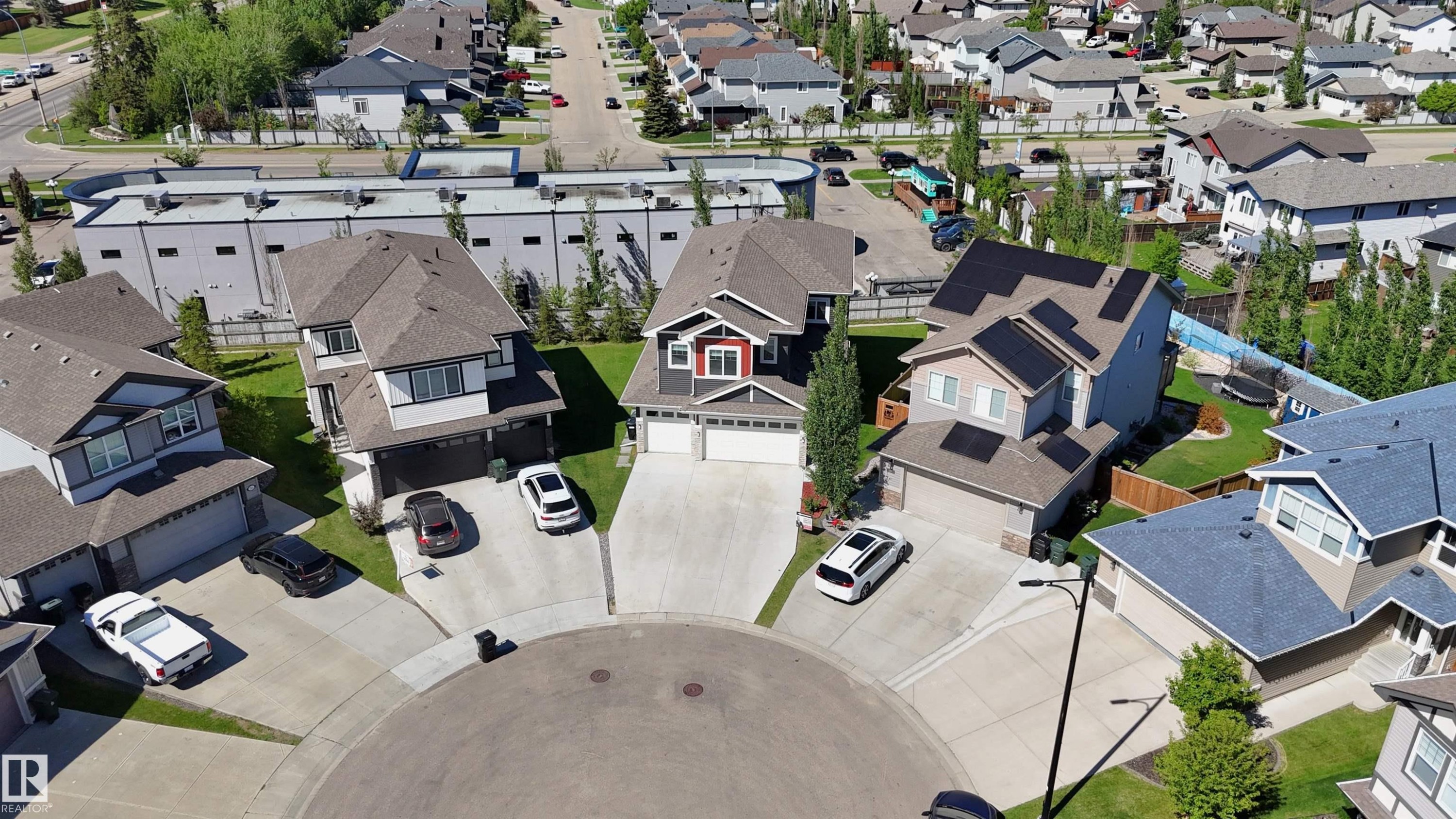 












82 MEADOWLAND Way

,
Spruce Grove,




AB
T7X 0S4

