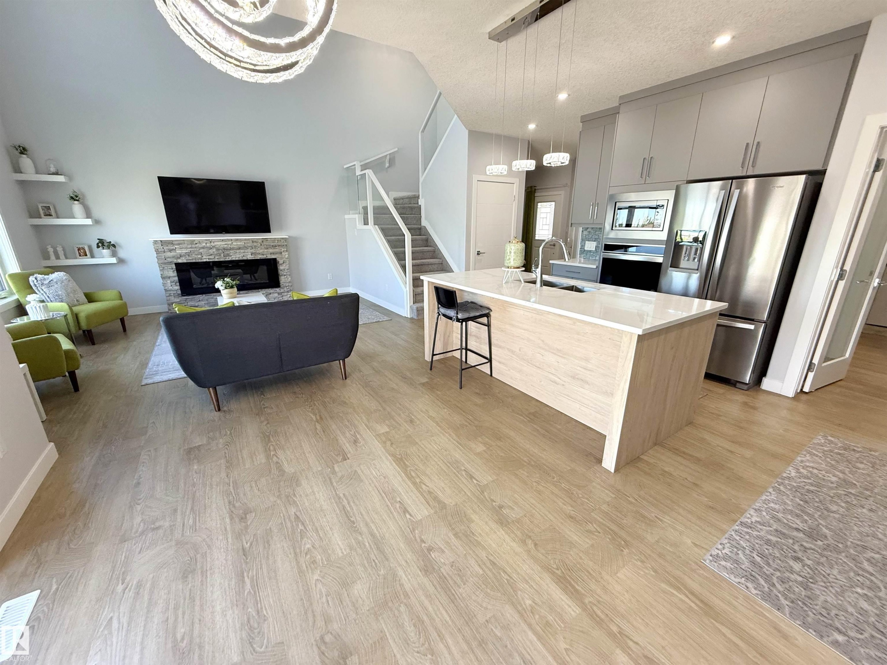 












82 MEADOWLAND Way

,
Spruce Grove,




AB
T7X 0S4

