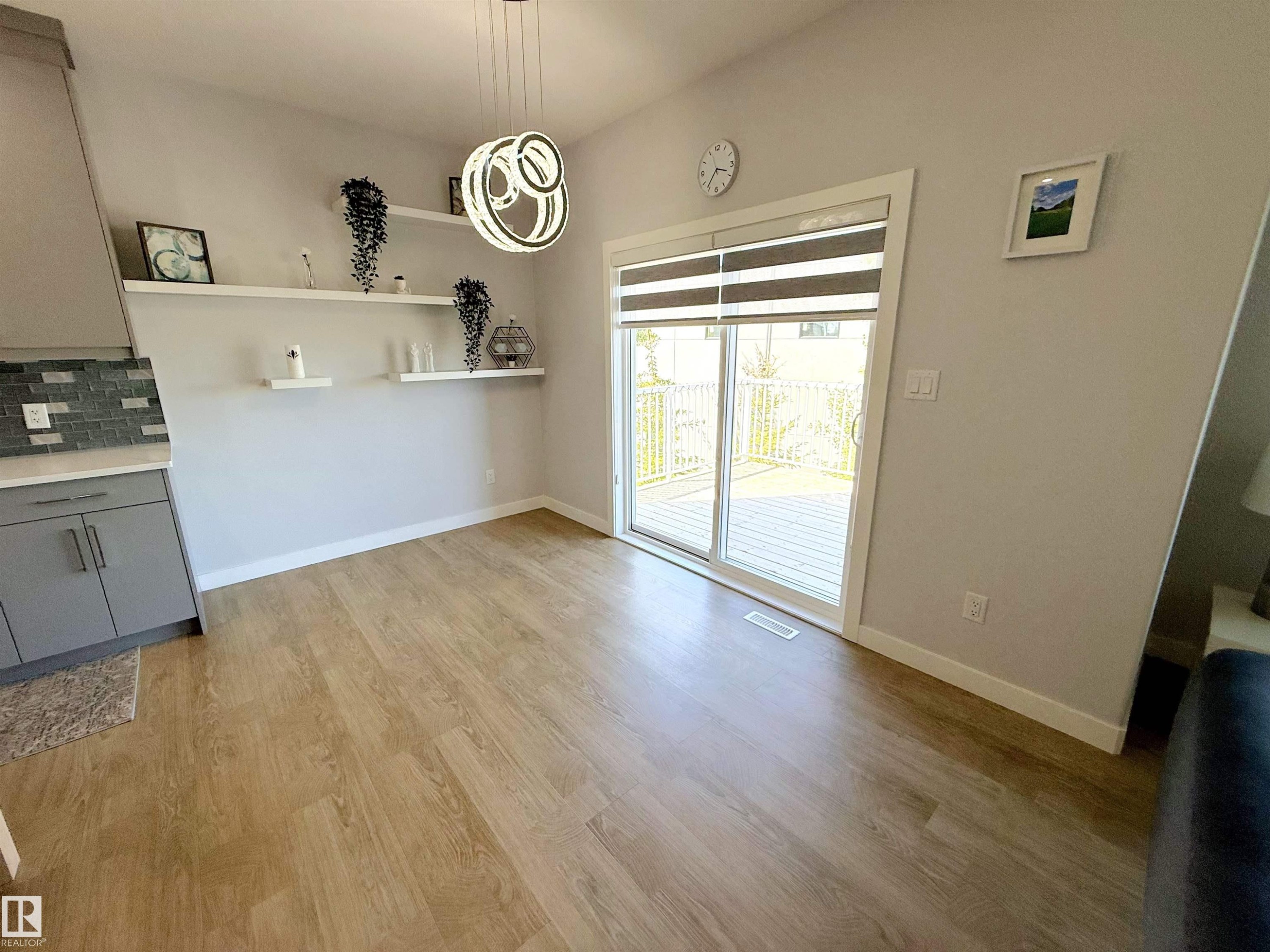 












82 MEADOWLAND Way

,
Spruce Grove,




AB
T7X 0S4

