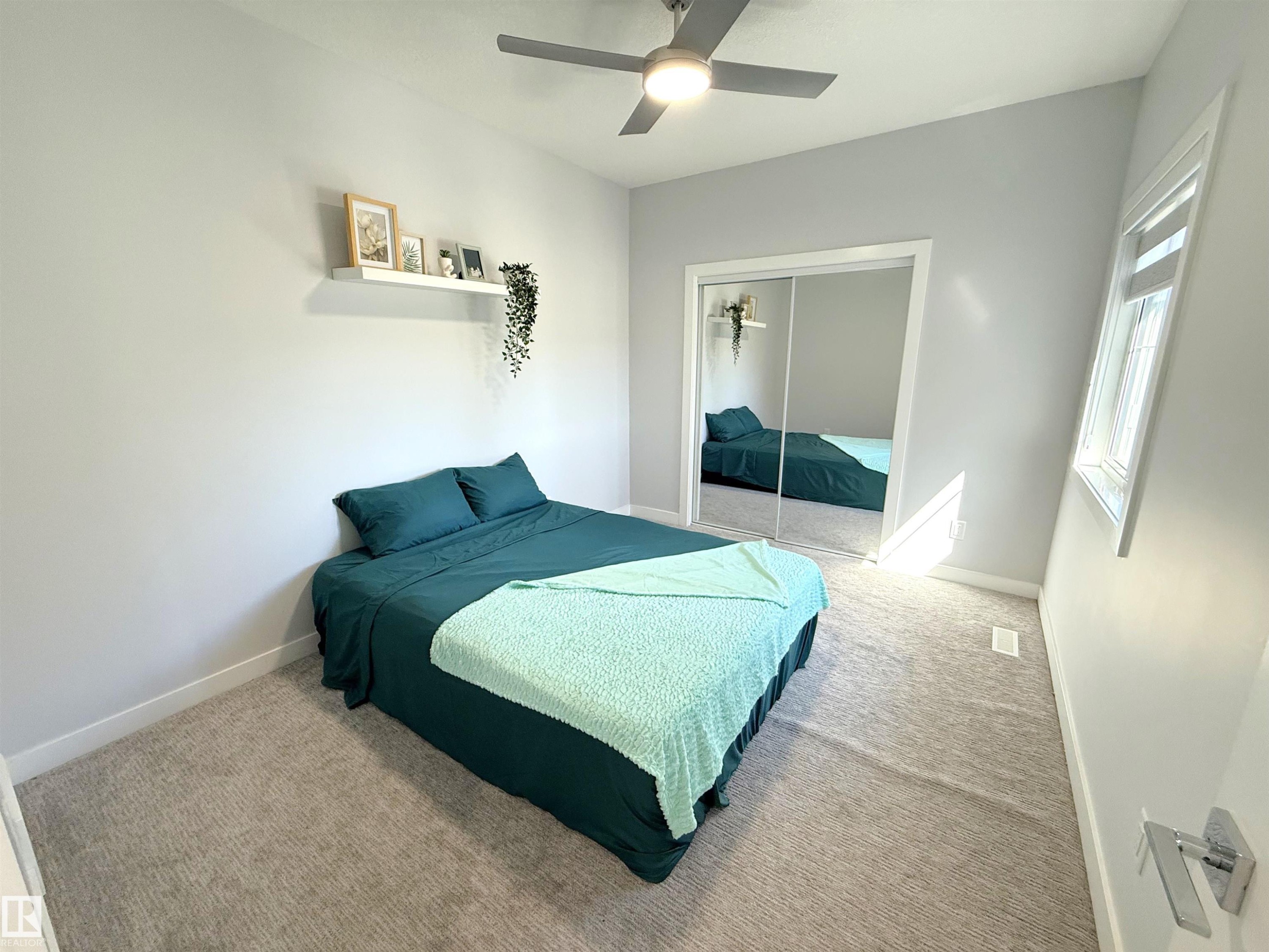 












82 MEADOWLAND Way

,
Spruce Grove,




AB
T7X 0S4

