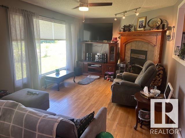 












4614 51 Street Street

,
Thorsby,




AB
T0C 2P0

