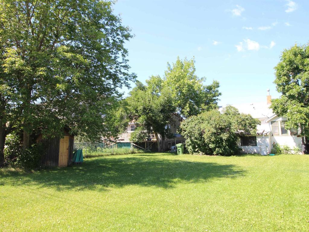 












9931 104 Street

,
Westlock,




AB
T7P 1T3

