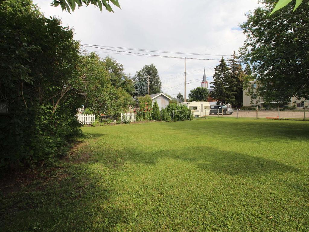 












9931 104 Street

,
Westlock,




AB
T7P 1T3

