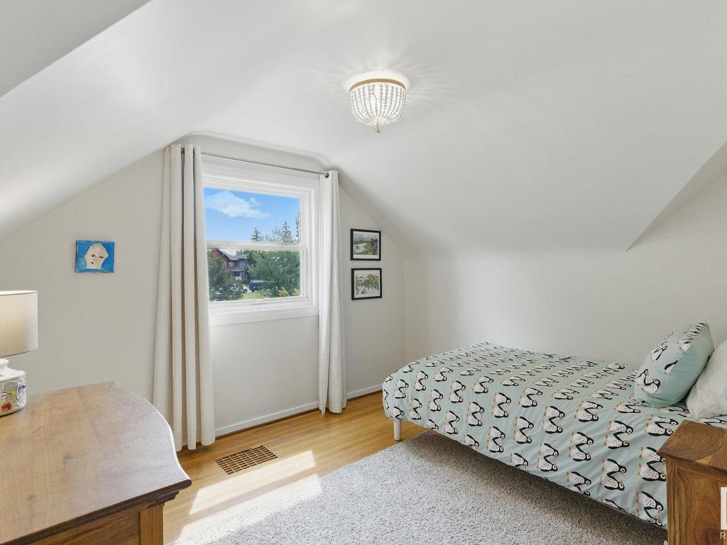 












14004 106A Avenue

,
Edmonton,




AB
T5N 1E1

