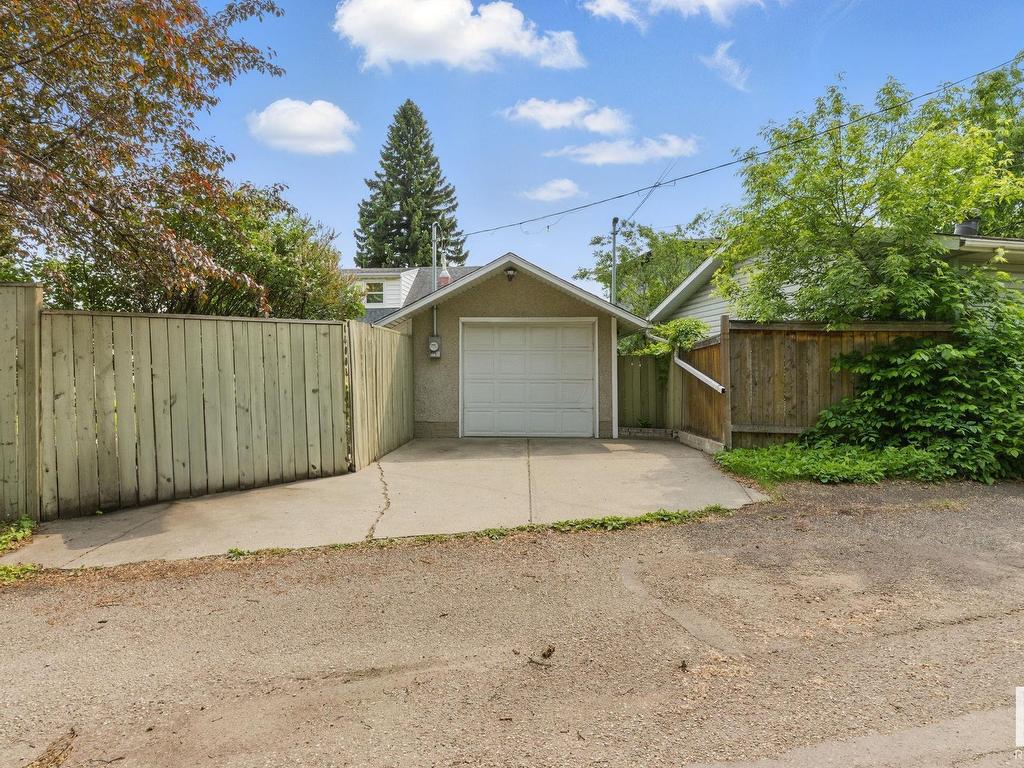 












14004 106A Avenue

,
Edmonton,




AB
T5N 1E1

