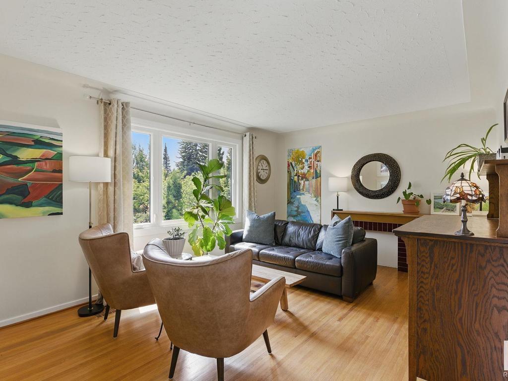 












14004 106A Avenue

,
Edmonton,




AB
T5N 1E1

