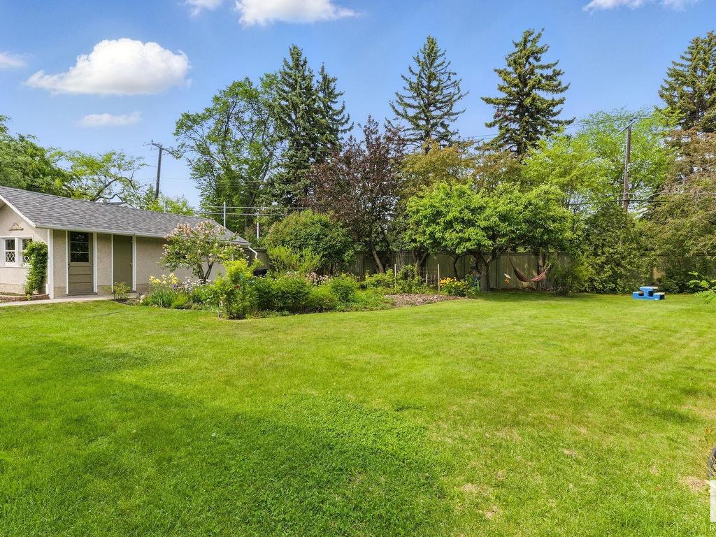 












14004 106A Avenue

,
Edmonton,




AB
T5N 1E1

