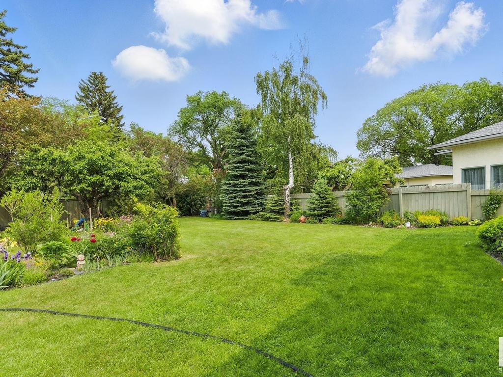 












14004 106A Avenue

,
Edmonton,




AB
T5N 1E1

