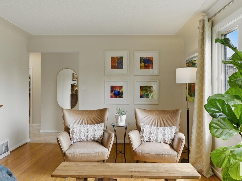 












14004 106A Avenue

,
Edmonton,




AB
T5N 1E1

