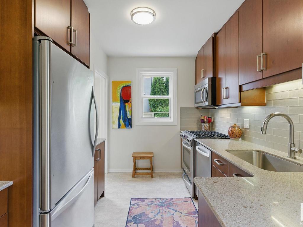 












14004 106A Avenue

,
Edmonton,




AB
T5N 1E1

