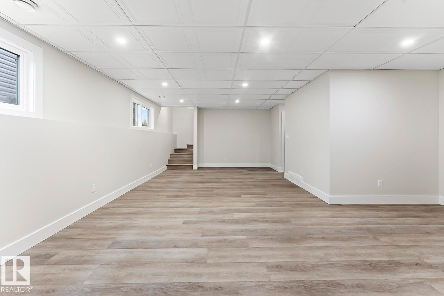 












502 Lakewood Close

,
Cold Lake,




AB
T9M 0K7

