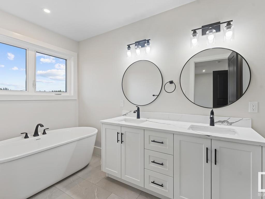 












502 Lakewood Close

,
Cold Lake,




AB
T9M 0K7

