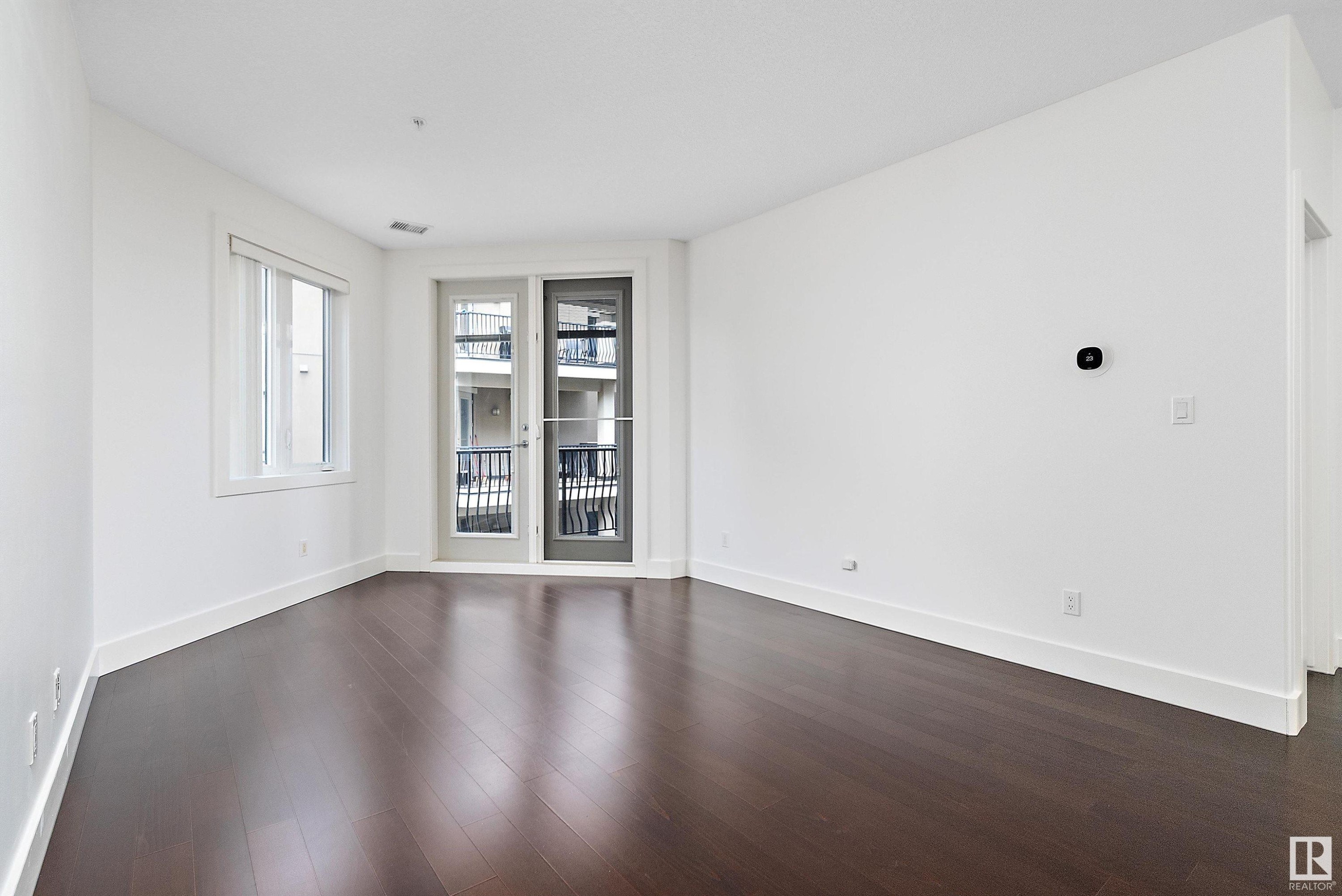 












331 6079 MAYNARD Way

,
Edmonton,




AB
T6R 0S5

