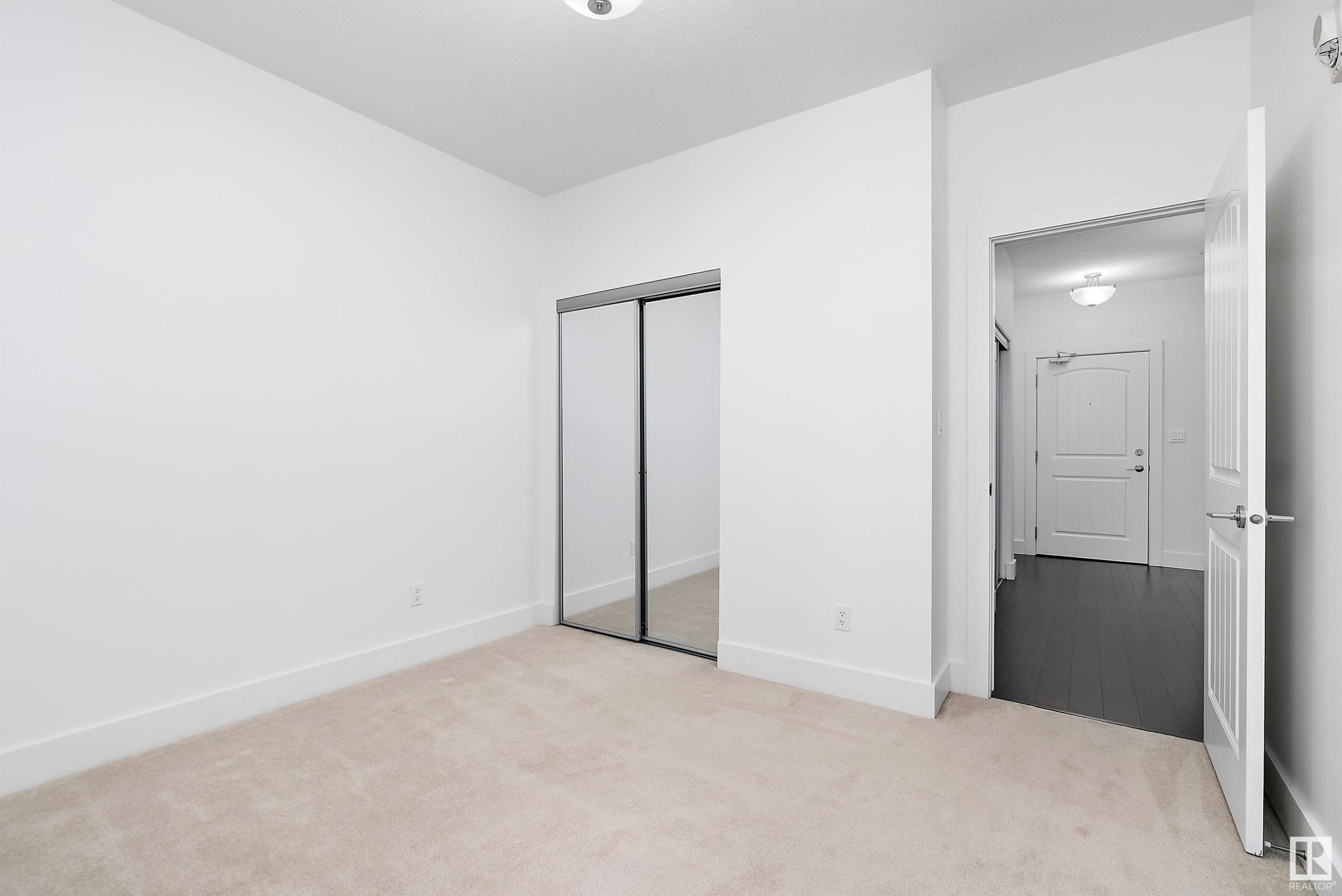 












331 6079 MAYNARD Way

,
Edmonton,




AB
T6R 0S5

